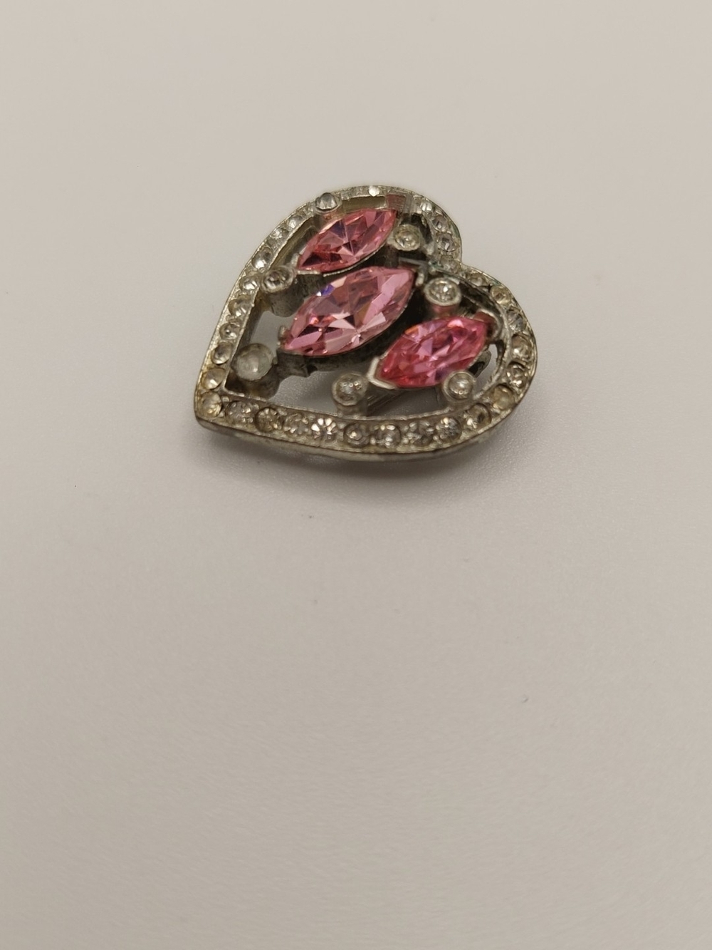 Pink & Clear Rhinestone Ornate Vintage Dainty Heart Dress Clip Silvertone - Picture 3 of 3